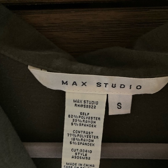 Max Studio Collared causal dress - Picture 5 of 5